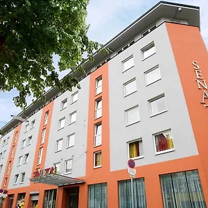 Otel Senator, Viyana