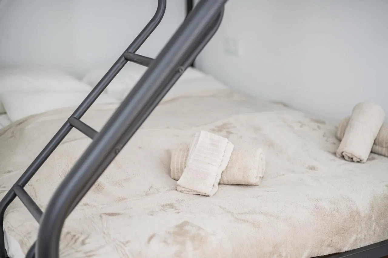 Modern Central City Rooms Vienna Ostello