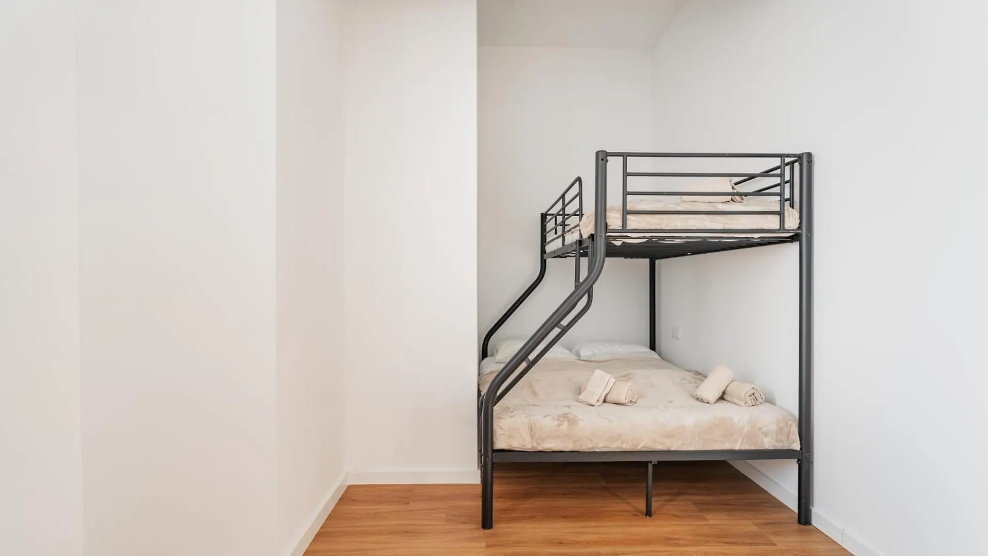 Modern Central City Rooms Вена Австрия