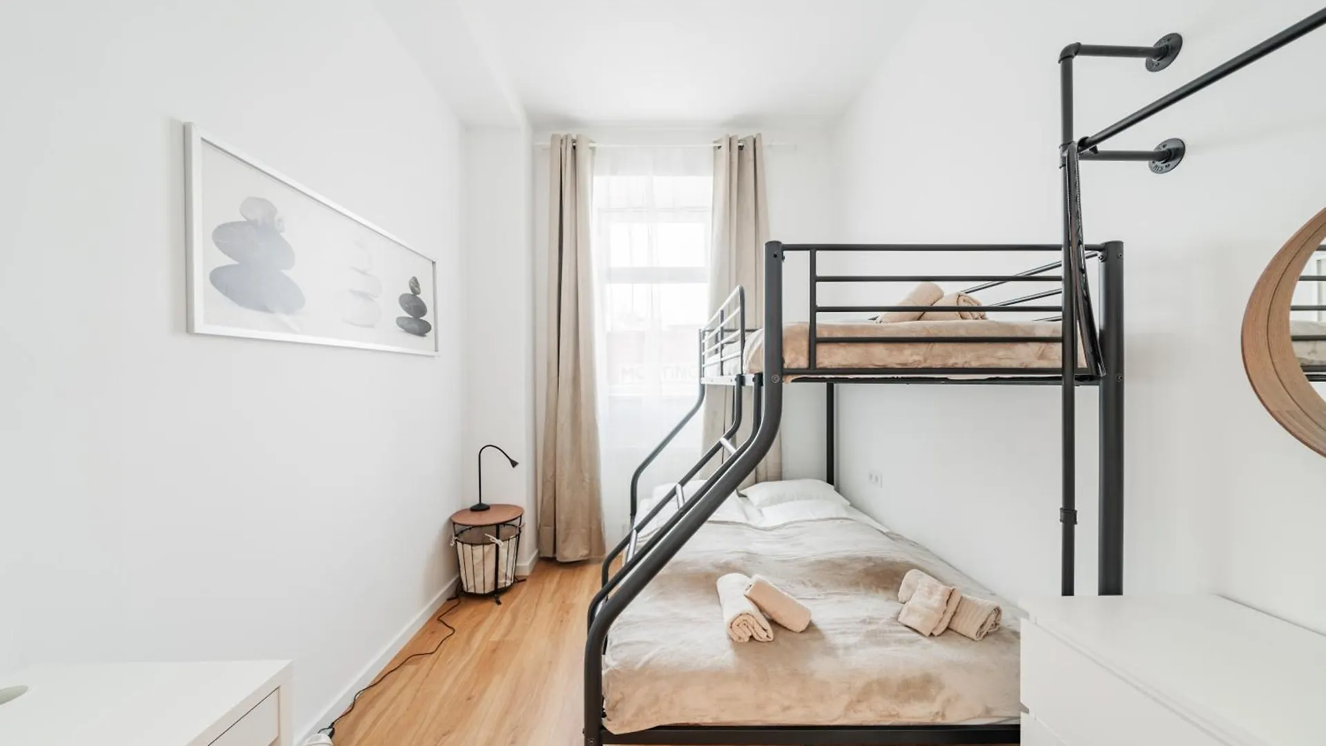 Хостел Modern Central City Rooms Вена
