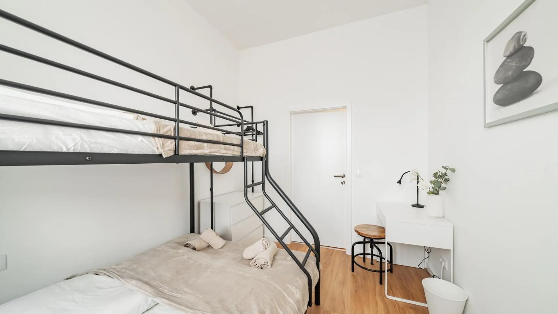 Modern Central City Rooms Bécs Hostel